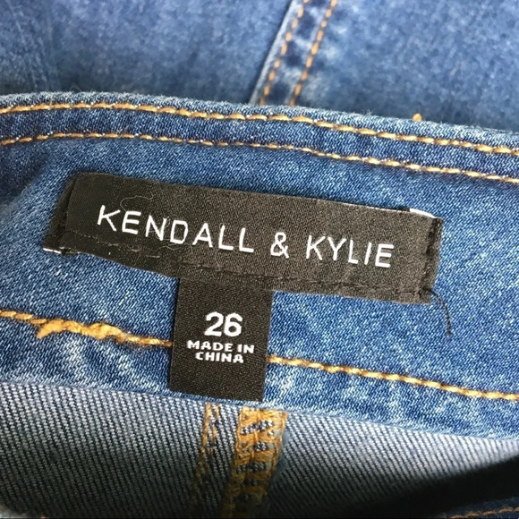 Kendall And Kylie Medium Wash Denim Mini Skirt Women’s Size 26 - Picture 3 of 4